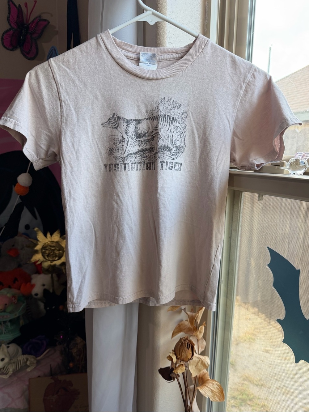 Y2K kids RARE Tasmanian tiger short sleeve cotton shirt